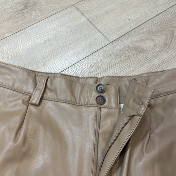 Pleather beige Zara pants, size L - Picture 2 of 4